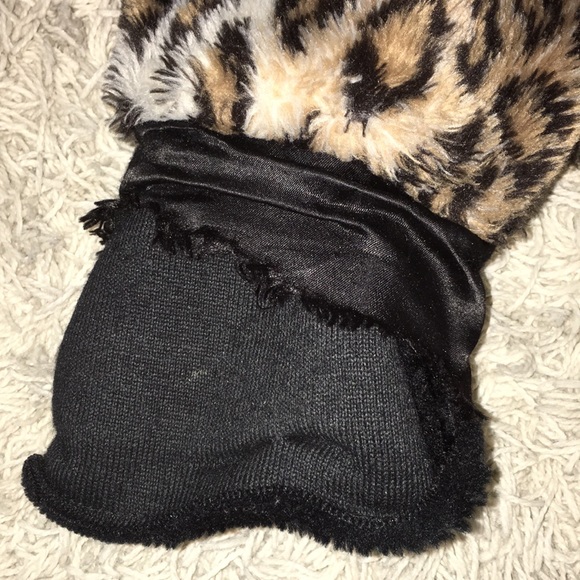 Casual Time Faux-Fur Leopard Print Coat - Picture 6 of 8